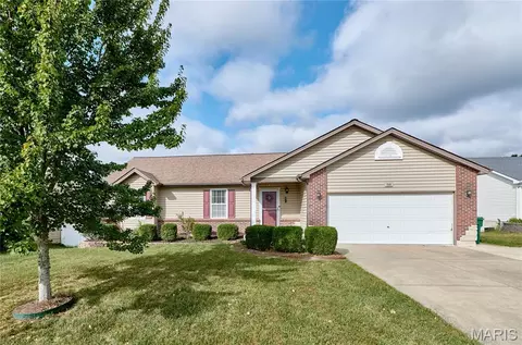 Exterior - 209 Gentle Pine Ln, Winfield, MO 63389 photo 2 of 8