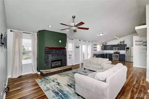 Living - 209 Gentle Pine Ln, Winfield, MO 63389 photo 3 of 9