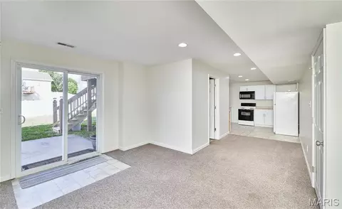 Living - 209 Gentle Pine Ln, Winfield, MO 63389 photo 8 of 9