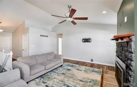 Living - 209 Gentle Pine Ln, Winfield, MO 63389 photo 2 of 9