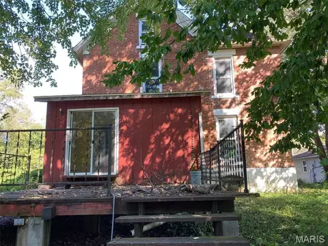 Exterior - 711 Walnut St, Fulton, MO 65251 photo 2 of 2