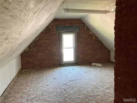 Bedroom - 711 Walnut St, Fulton, MO 65251 photo 6 of 6