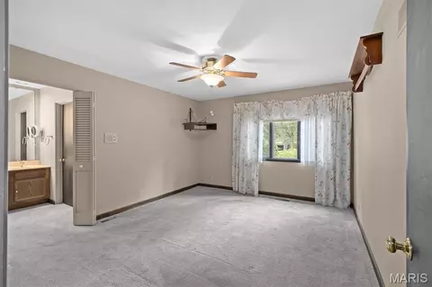 Bedroom - 2007 Main Dr, Highland, IL 62249 photo 1 of 8