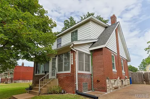 6581 Hoffman Ave, Saint Louis, MO 63139