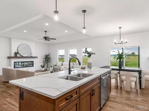 Kitchen - 951 Forbs Dr, Waterloo, IL 62298 photo 4 of 4