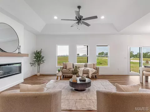 Living - 951 Forbs Dr, Waterloo, IL 62298 photo 1 of 4