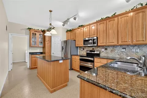 Kitchen - 74 Forest Hills Dr, Washington, MO 63090 photo 1 of 3
