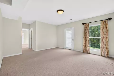 Living - 74 Forest Hills Dr, Washington, MO 63090 photo 5 of 5