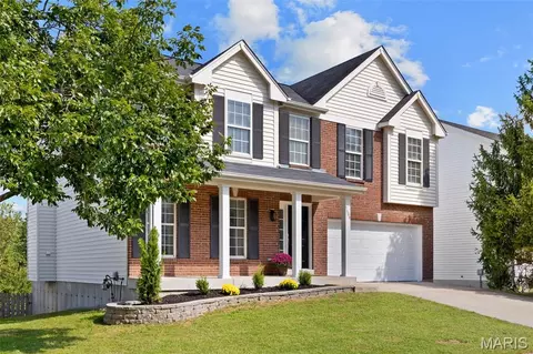 Exterior - 1566 Buckhurst Ct, Ballwin, MO 63021 photo 4 of 5