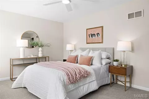 Bedroom - 1566 Buckhurst Ct, Ballwin, MO 63021 photo 5 of 9