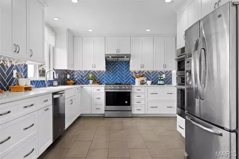 Kitchen - 1566 Buckhurst Ct, Ballwin, MO 63021 photo 1 of 4