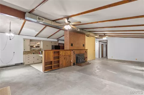 Living - 1521 W Highway 100, Hermann, MO 65041 photo 1 of 6