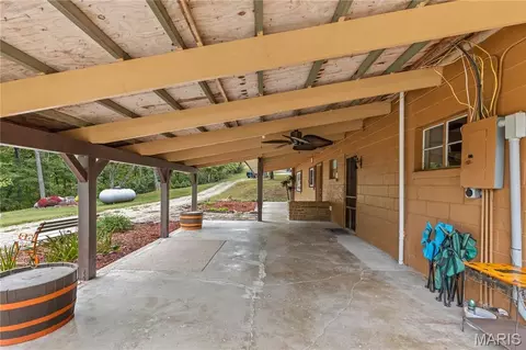 Exterior - 1521 W Highway 100, Hermann, MO 65041 photo 6 of 13
