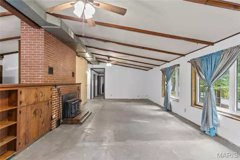 Living - 1521 W Highway 100, Hermann, MO 65041 photo 2 of 6