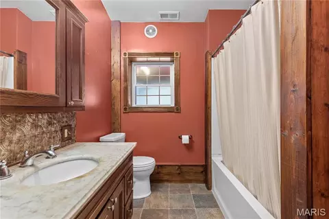 Bath - 1521 W Highway 100, Hermann, MO 65041 photo 1 of 3