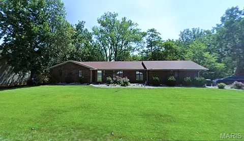 116 Lotus Dr, Edwardsville, IL 62025