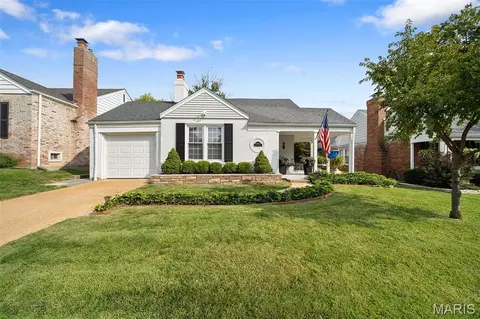 8619 Eulalie Ave, Brentwood, MO 63144
