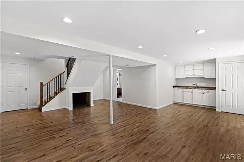 Living - 51 E Homefield Point Ct, O'fallon, MO 63366 photo 6 of 7