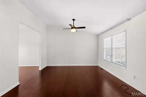 Living - 51 E Homefield Point Ct, O'fallon, MO 63366 photo 4 of 7