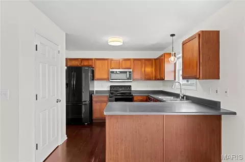 Kitchen - 51 E Homefield Point Ct, O'fallon, MO 63366 photo 1 of 3
