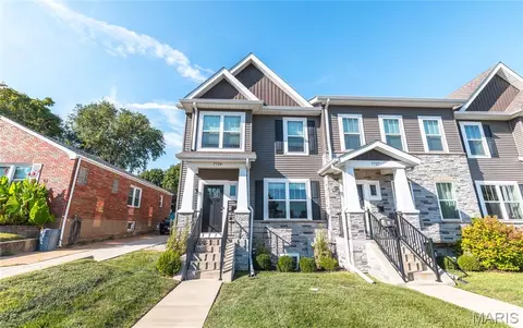 7729 Dale Ave, Saint Louis, MO 63117