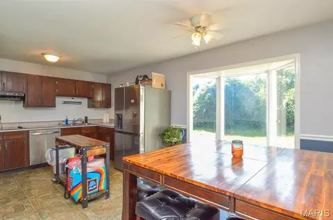 Kitchen - 4044 Avery Ln, Bridgeton, MO 63044 photo 1 of 2