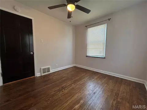 Bedroom - 6325 Everett Dr, Saint Louis, MO 63134 photo 2 of 3