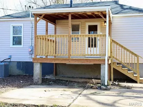 Exterior - 6325 Everett Dr, Saint Louis, MO 63134 photo 2 of 2