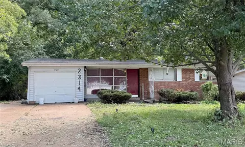 2314 Hudson Rd, Saint Louis, MO 63136
