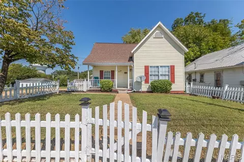 1119 Gardner St, Poplar Bluff, MO 63901
