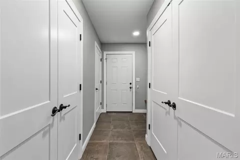 Entry Way - 2759 Pcr 910, Perryville, MO 63775 photo 3 of 5