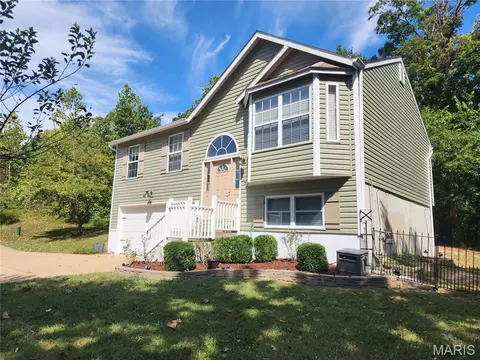 Exterior - 3605 N Meadow Mill Dr, Arnold, MO 63010 photo 3 of 7