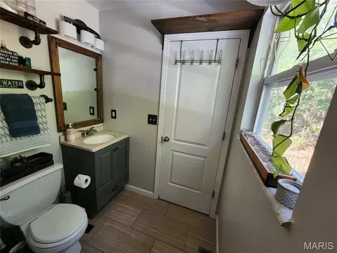 Bath - 3605 N Meadow Mill Dr, Arnold, MO 63010 photo 1 of 4