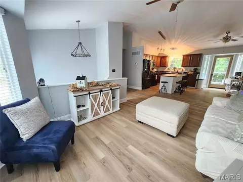 Entry Way - 3605 N Meadow Mill Dr, Arnold, MO 63010 photo 4 of 5