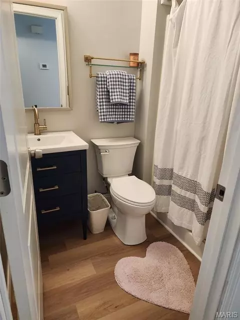 Bath - 3605 N Meadow Mill Dr, Arnold, MO 63010 photo 4 of 4