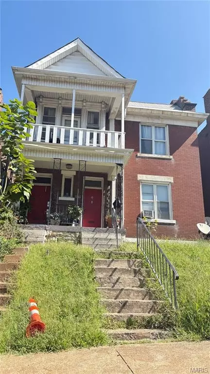 5931 Page Blvd, Saint Louis, MO 63112