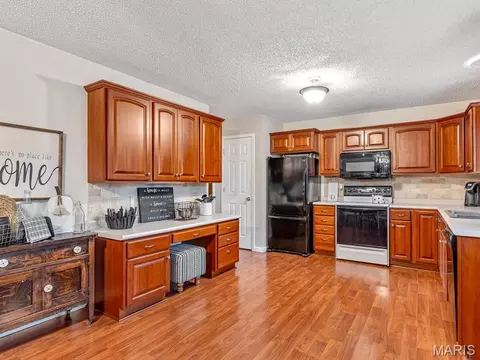 Kitchen - 112 Jefferson, Waterloo, IL 62298 photo 2 of 3