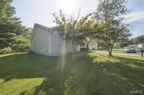 Exterior - 300 Greentree Rd, Rolla, MO 65401 photo 6 of 10