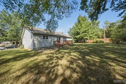 Exterior - 300 Greentree Rd, Rolla, MO 65401 photo 3 of 10