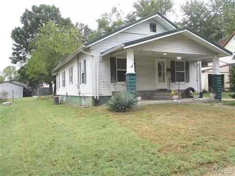 Exterior - 522 E Main St, Sparta, IL 62286 photo 1 of 8