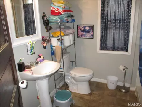 Bath - 522 E Main St, Sparta, IL 62286 photo 3 of 3