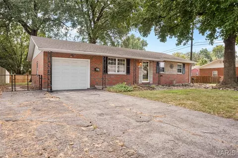 3128 Princeton Dr, Granite City, IL 62040