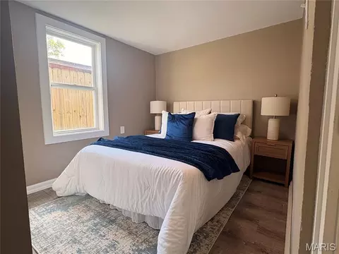 Bedroom - 522 B St, Bethalto, IL 62010 photo 1 of 3