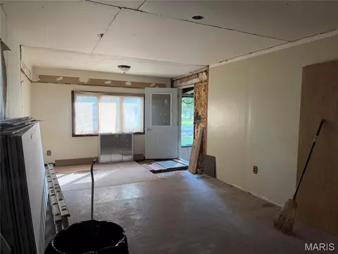 Living - 806 Buford Blvd, Fredericktown, MO 63645 photo 3 of 3