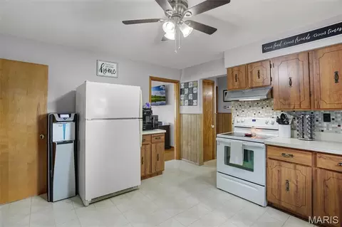 Kitchen - 704 W 9th St, Washington, MO 63090 photo 2 of 3