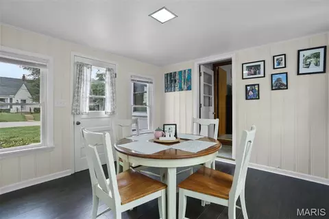 Dining - 704 W 9th St, Washington, MO 63090 photo 4 of 4