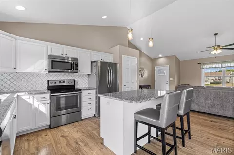 Kitchen - 866 Pebble Beach Ct, Union, MO 63084 photo 1 of 2