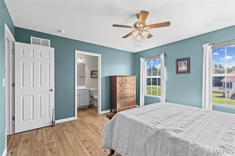 Bedroom - 866 Pebble Beach Ct, Union, MO 63084 photo 2 of 4