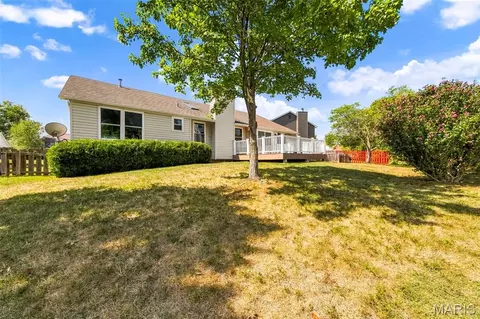 Exterior - 7 Town Cryer Ct, O'fallon, MO 63366 photo 5 of 10