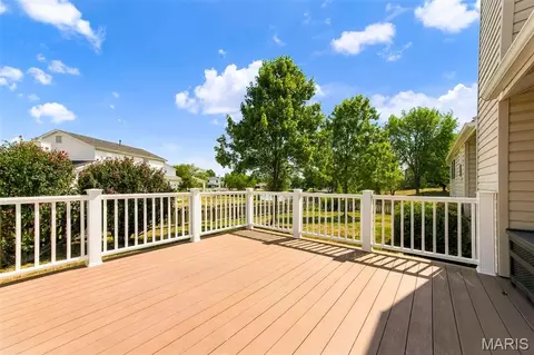 Exterior - 7 Town Cryer Ct, O'fallon, MO 63366 photo 3 of 10